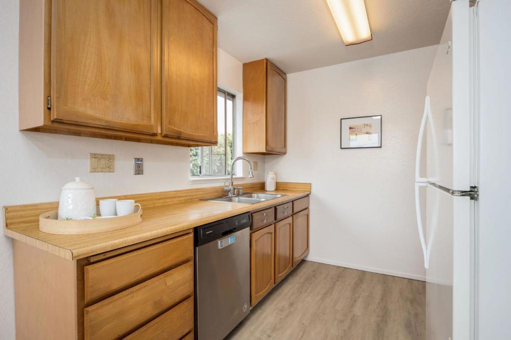 Spruce Street Property Photo 26