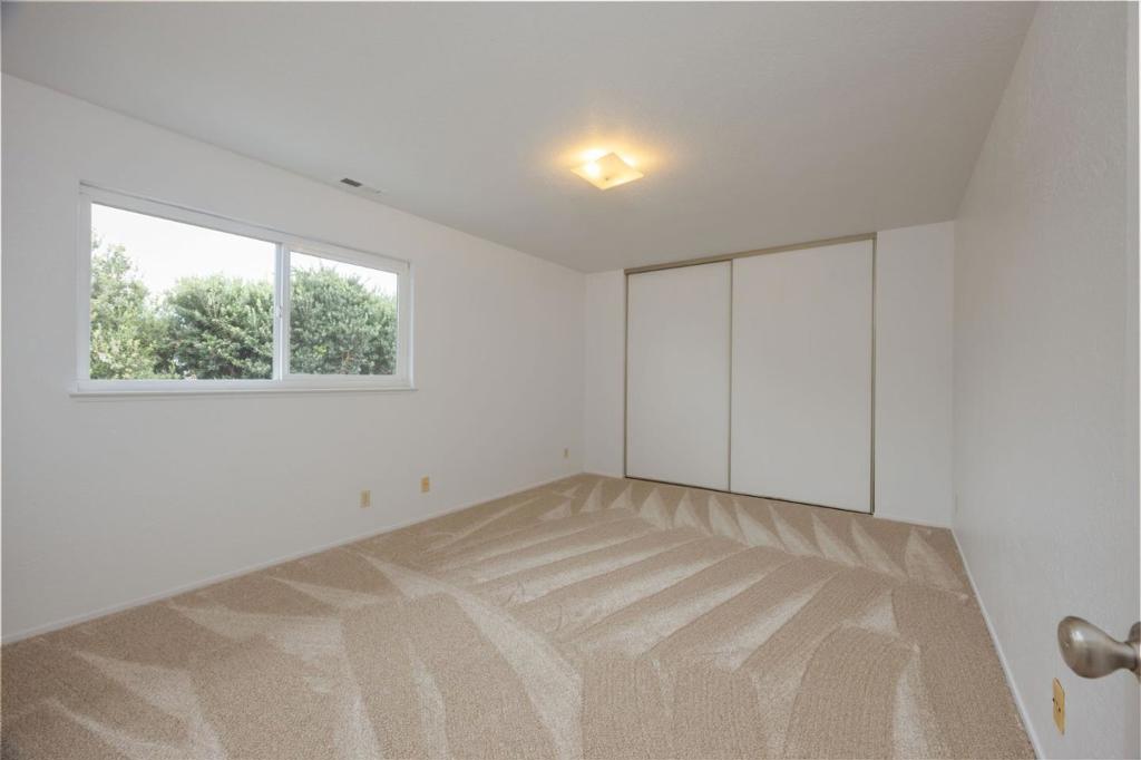 Spruce Street Property Photo 30