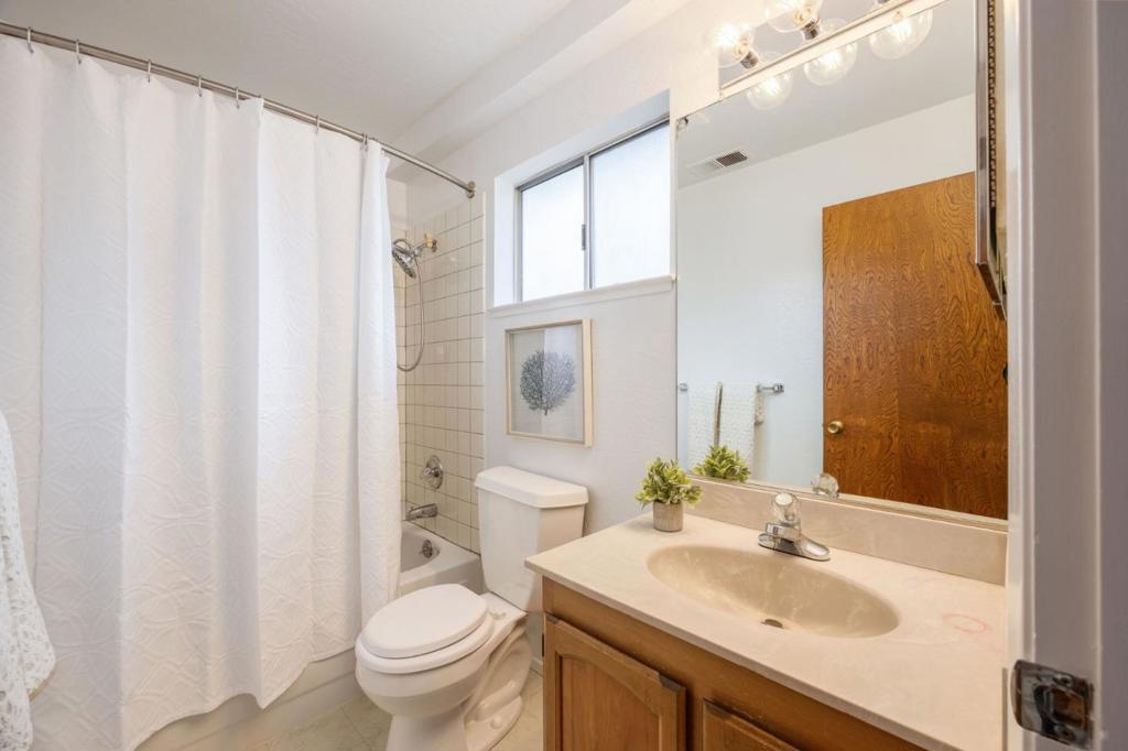 Spruce Street Property Photo 32