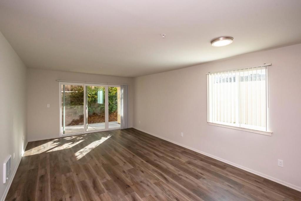 1007 Hemlock Avenue Property Photo 5