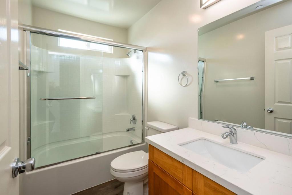 1007 Hemlock Avenue Property Photo 10