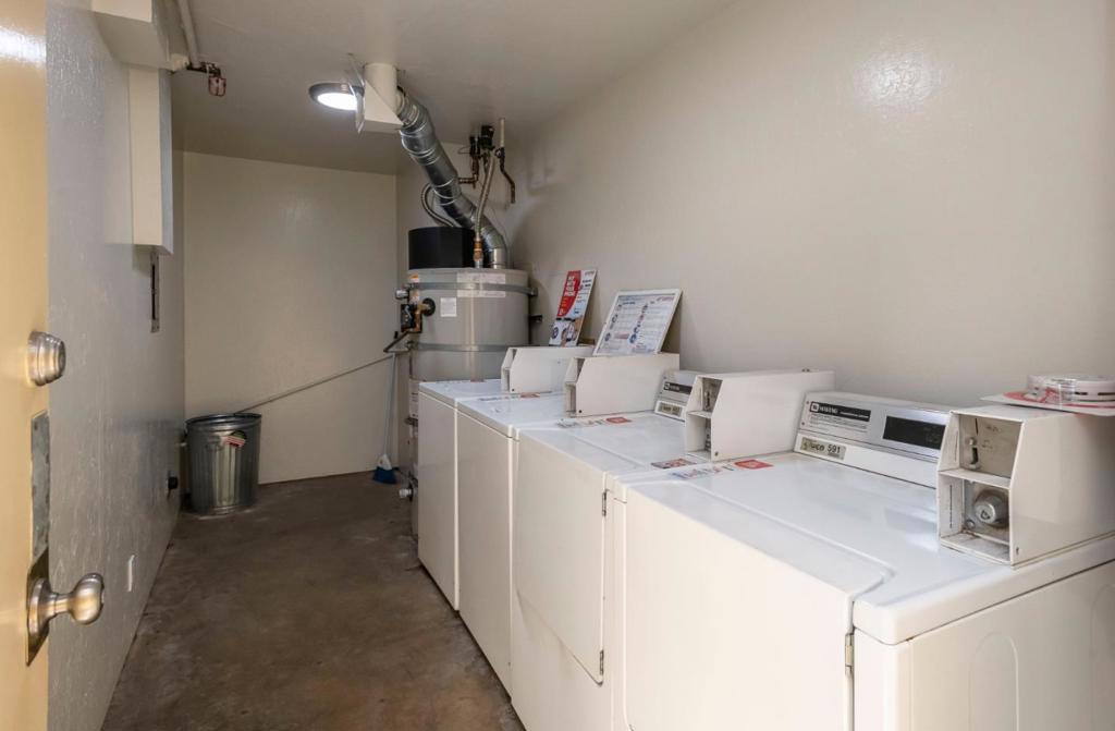 1007 Hemlock Avenue Property Photo 25