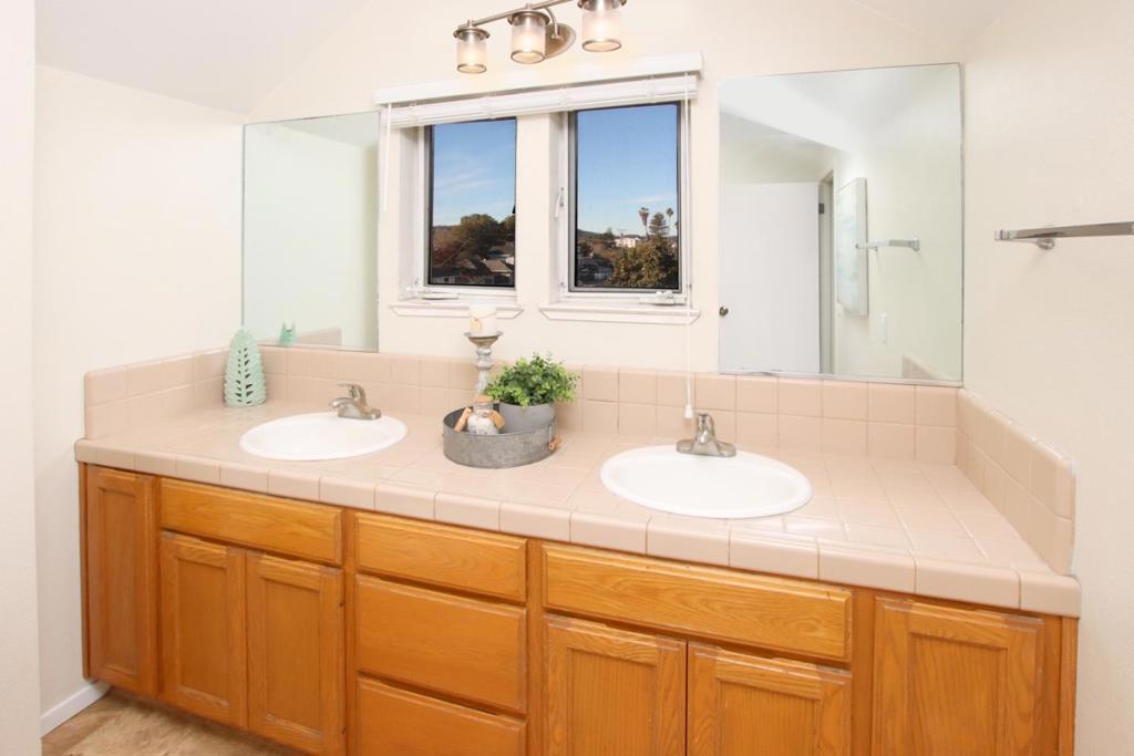 122 Ocean Street Property Photo 38