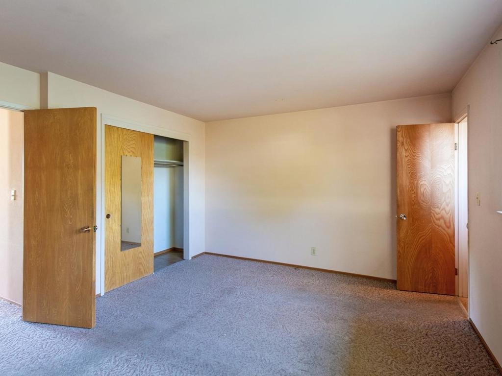 541 S Bayview Avenue Property Photo 14