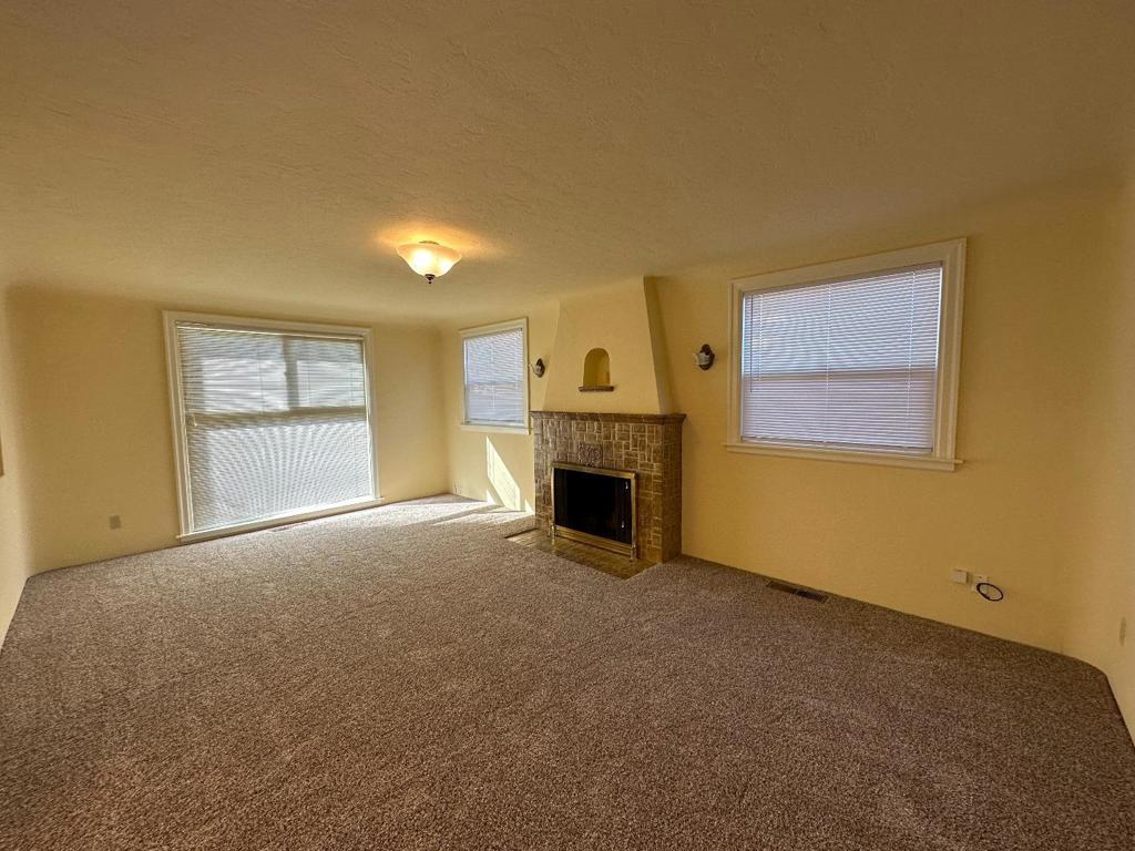 245 E Romie Lane Property Photo 14