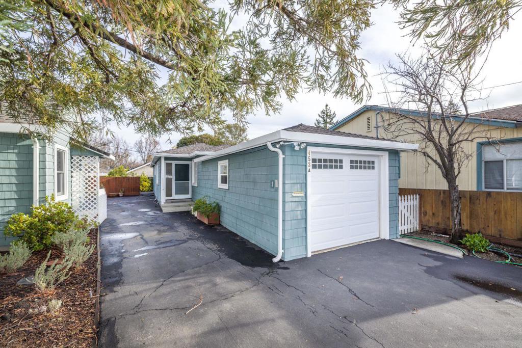 453 King Street Property Photo 8