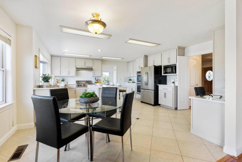17300 Chesbro Lake Drive Property Photo 12