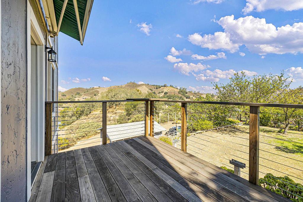 17300 Chesbro Lake Drive Property Photo 18