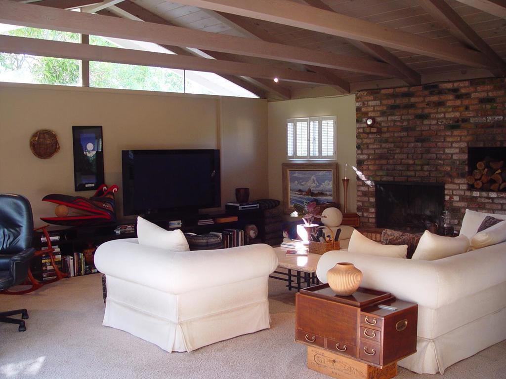 2130 Ward Way Property Photo 2