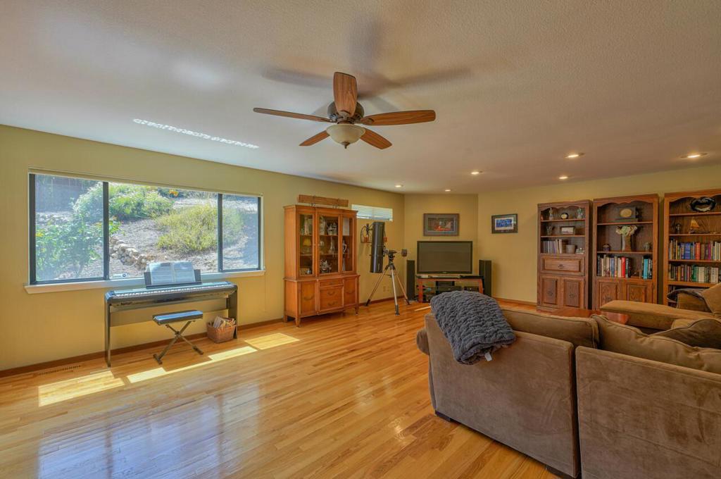 13045 Paseo Barranco Property Photo 20