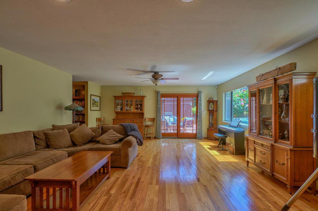 13045 Paseo Barranco Property Photo 21
