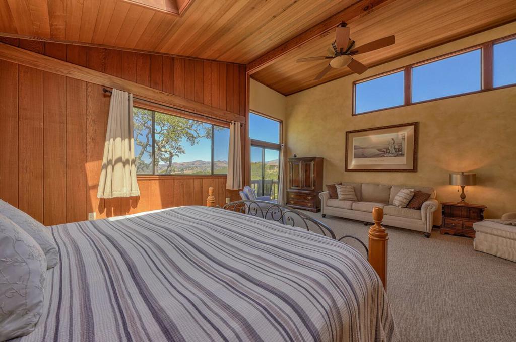 13045 Paseo Barranco Property Photo 24