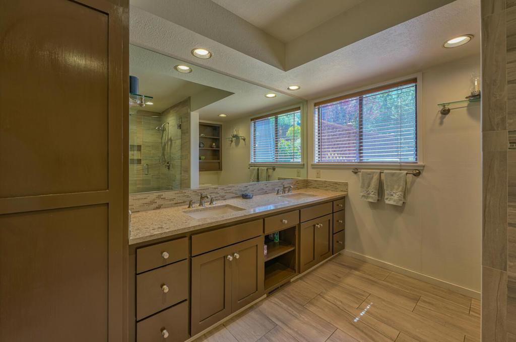 13045 Paseo Barranco Property Photo 52
