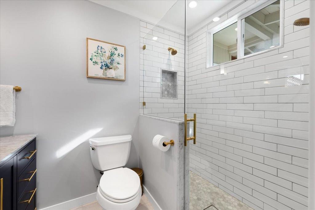 Los Prados Street Property Photo 22