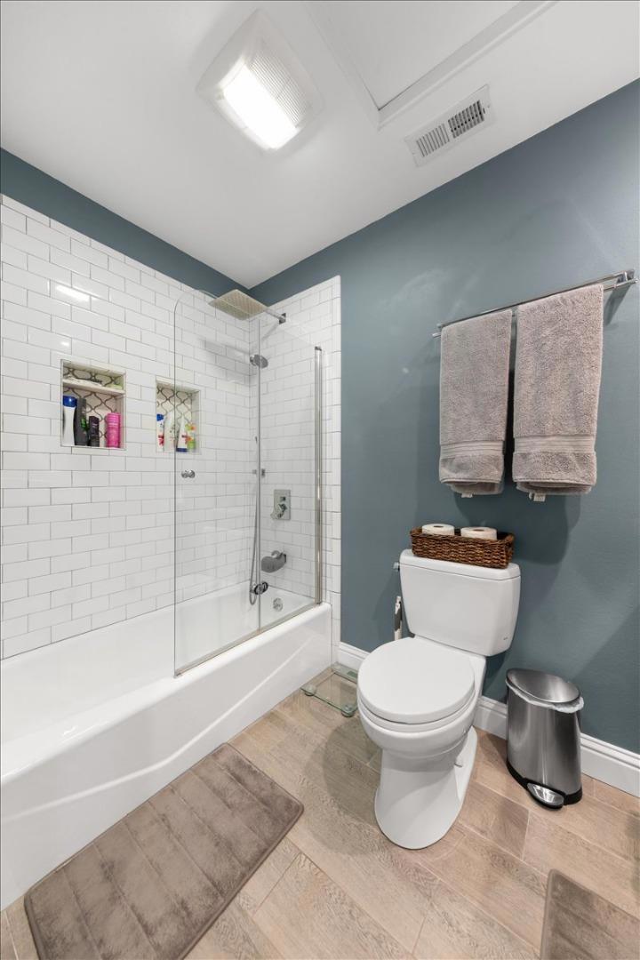 Los Prados Street Property Photo 45
