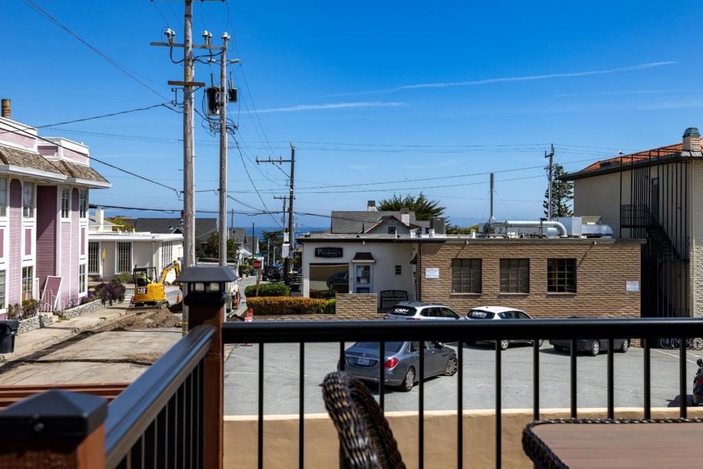145 15th Street Property Photo 10