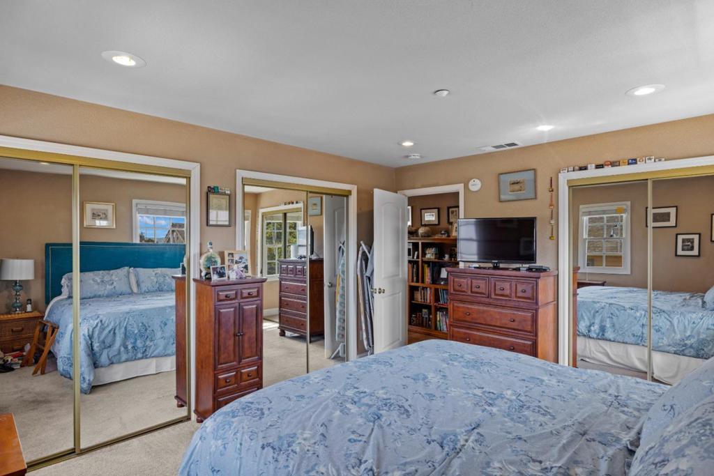 145 15th Street Property Photo 12