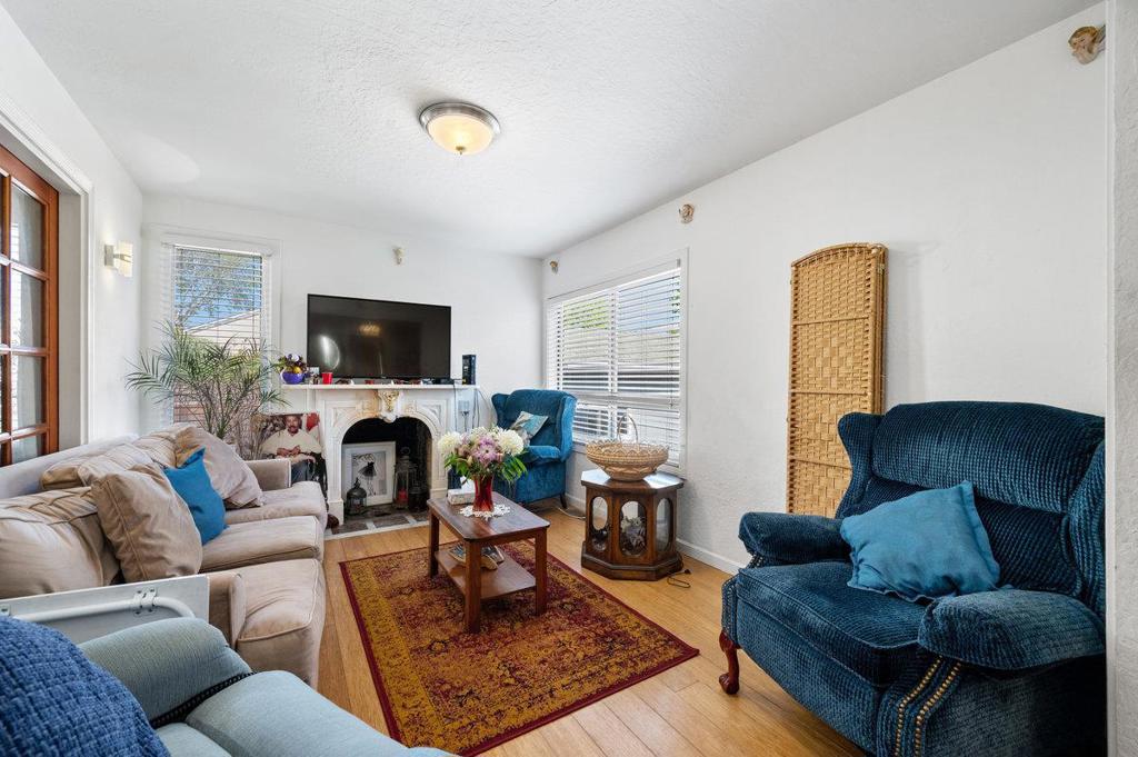 449 Angus Avenue Property Photo 24