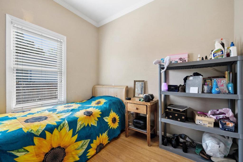 449 Angus Avenue Property Photo 31