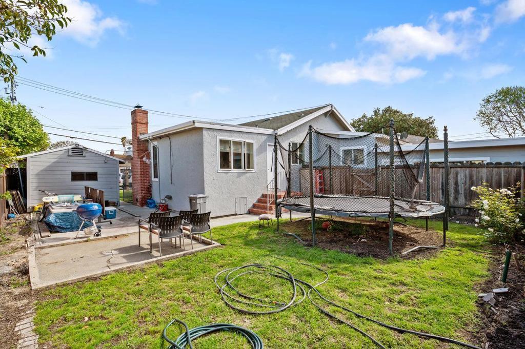 449 Angus Avenue Property Photo 36