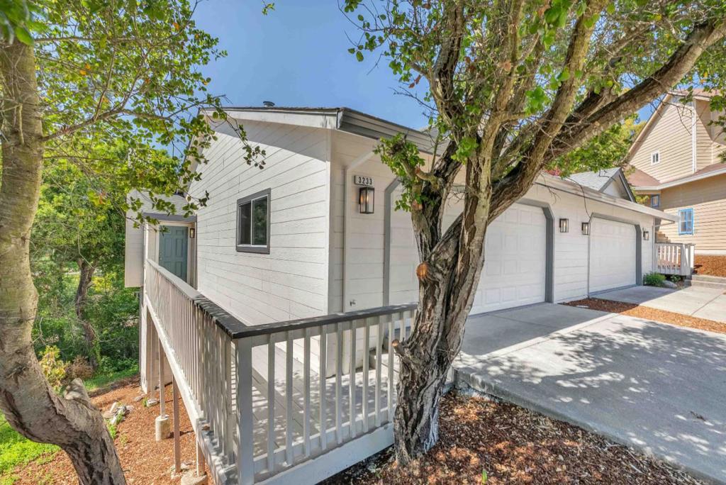 3233 Nielsen Court Property Photo 19