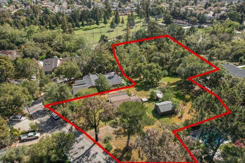 10234 Scenic Boulevard Property Photo 3