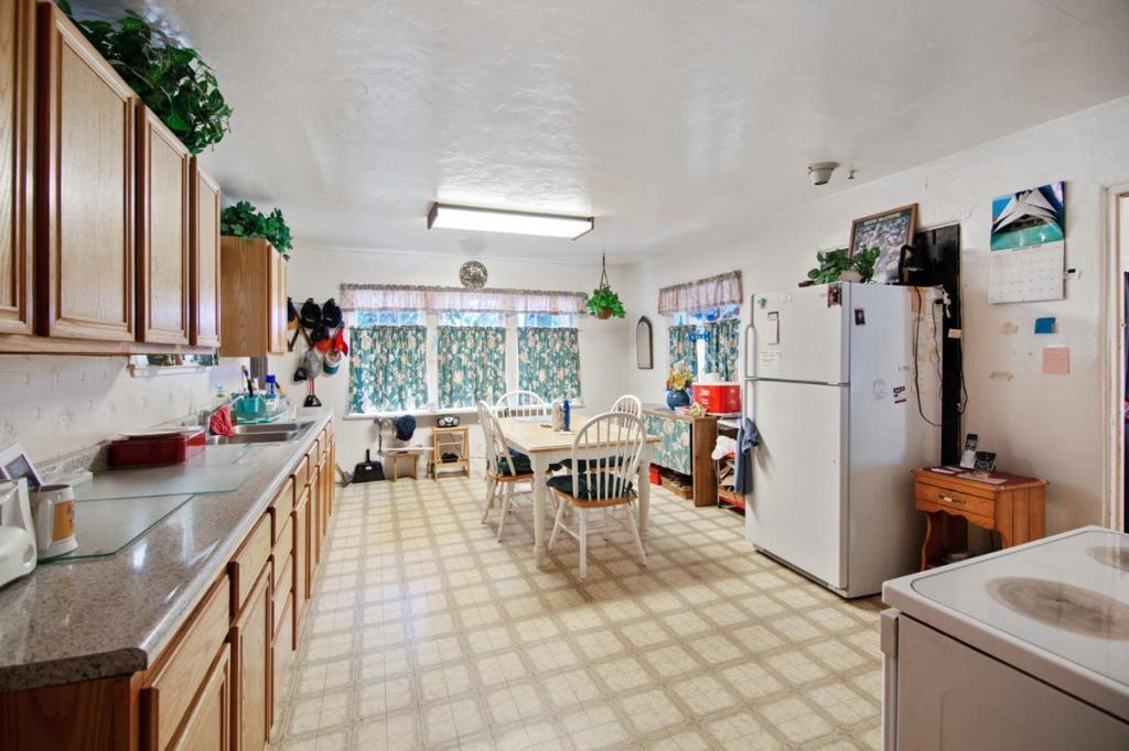 5035 Soquel Drive Property Photo 4