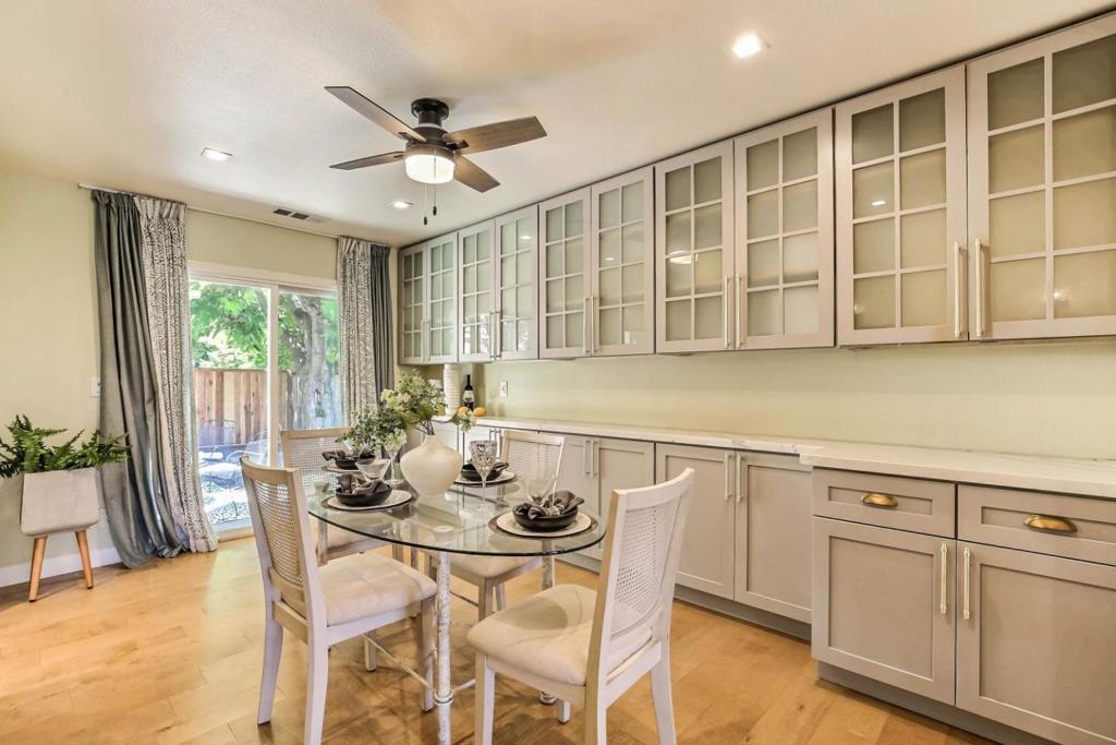 10381 Meadow Place Property Photo 22