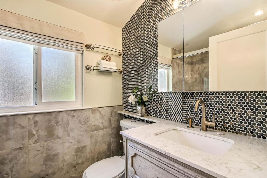 10381 Meadow Place Property Photo 27