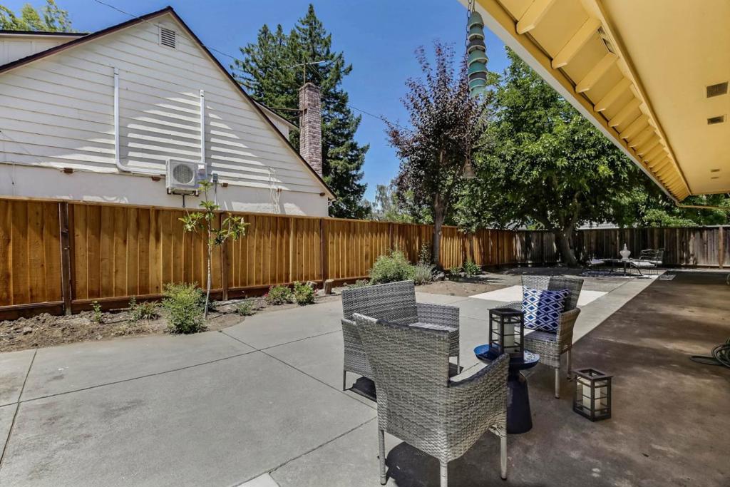10381 Meadow Place Property Photo 29