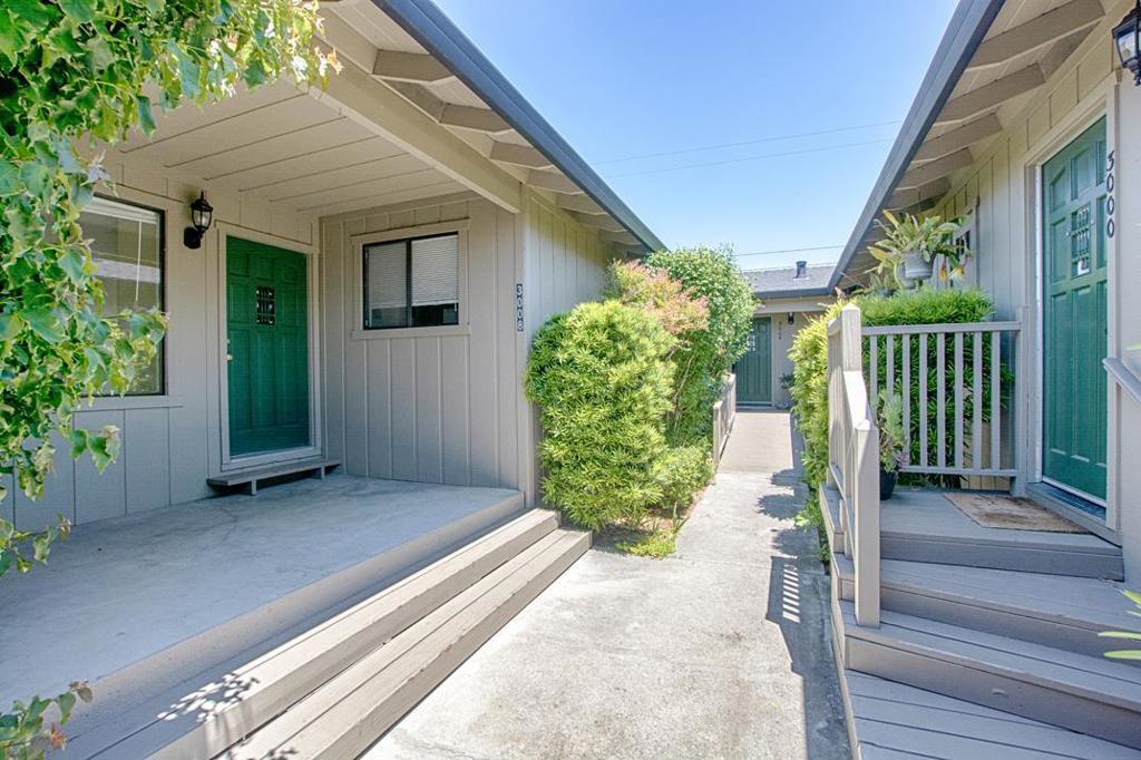 3000 Crystal Heights Drive Property Photo 3