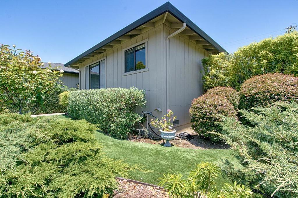 3000 Crystal Heights Drive Property Photo 8