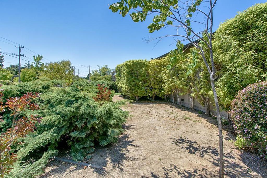 3000 Crystal Heights Drive Property Photo 9