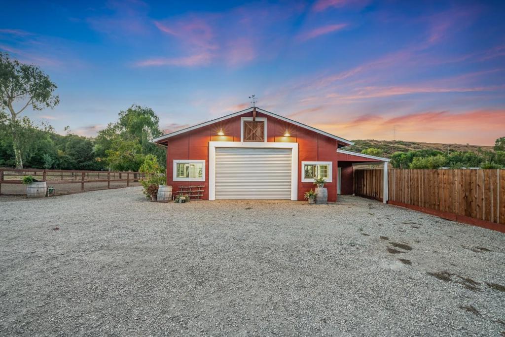 975 Llagas Road Property Photo 3