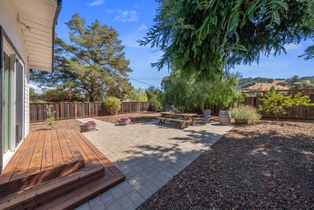975 Llagas Road Property Photo 27