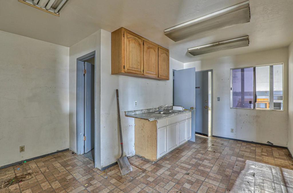 50 Chamberlain Street Property Photo 28