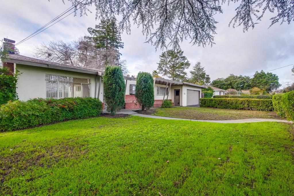 200 Almond Avenue Property Photo 1