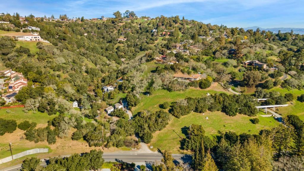 5 El Vanada Road Property Photo 4