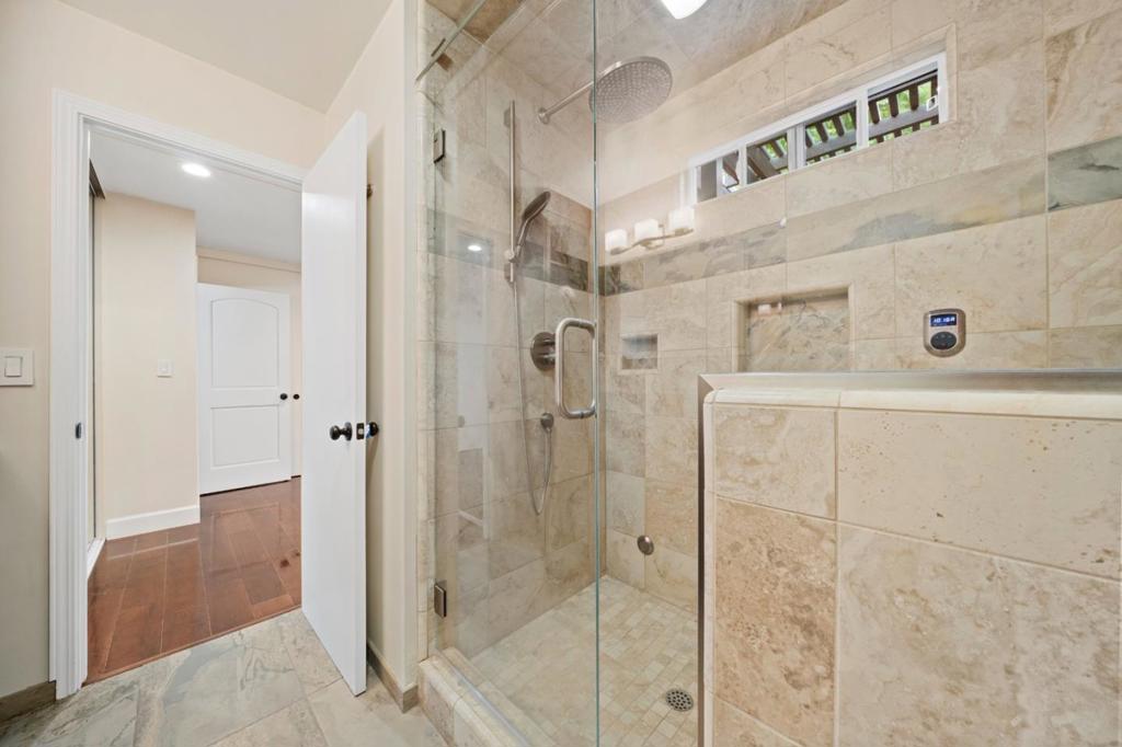 4047 Meridian Avenue Property Photo 16