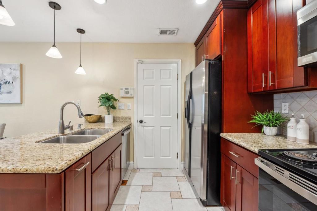 1748 Home Gate Drive Property Photo 8