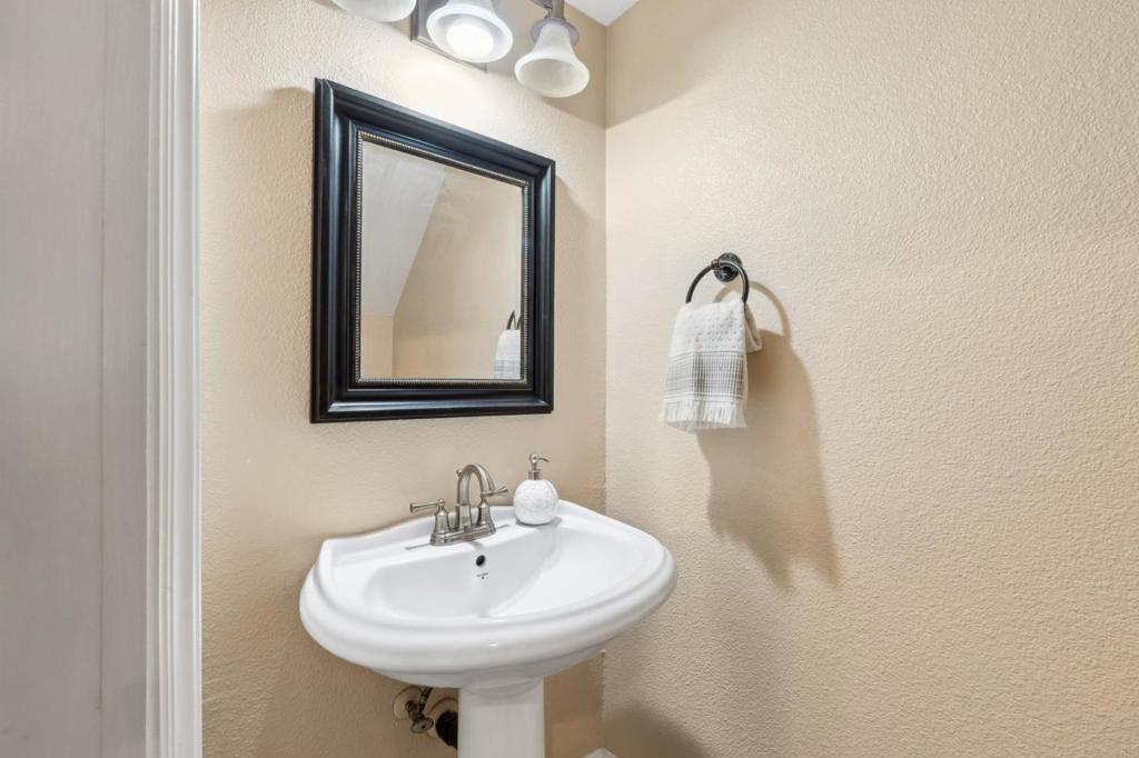 1748 Home Gate Drive Property Photo 37