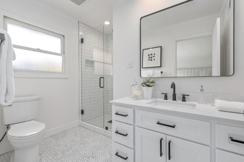 1360 Hillview Drive Property Photo 25