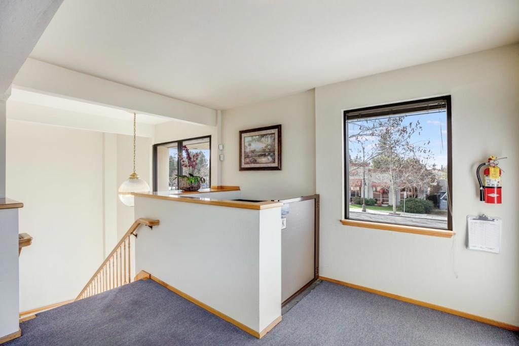 2210 S Winchester Boulevard Property Photo 7