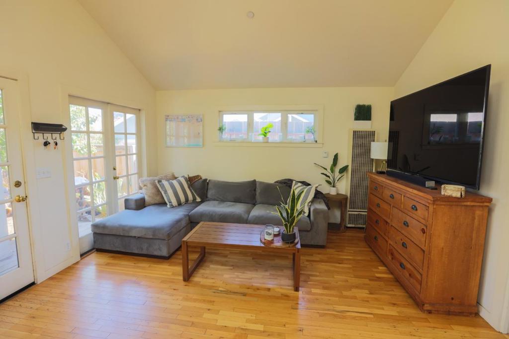 208 Laurent Street Property Photo 21