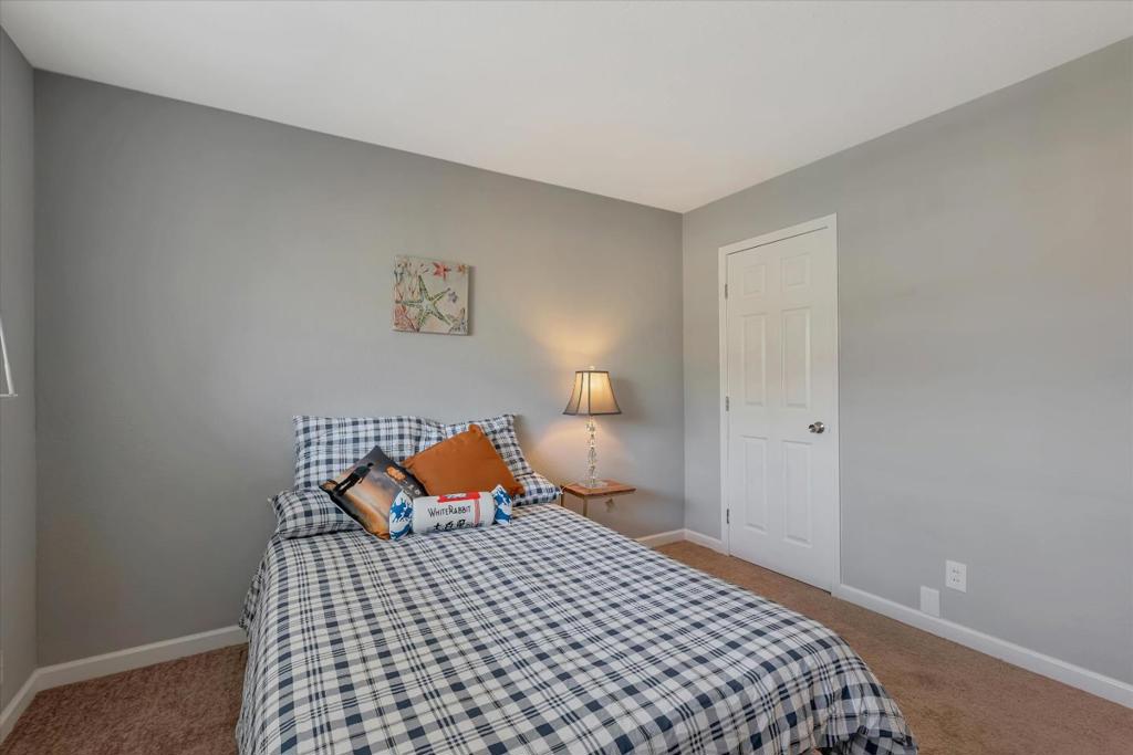 3596 Payne Avenue 12 Property Photo 10