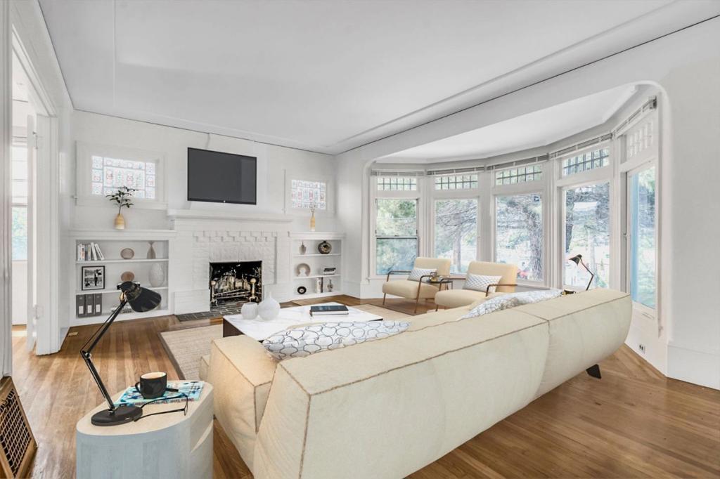 501 E 20th Street Property Photo 2