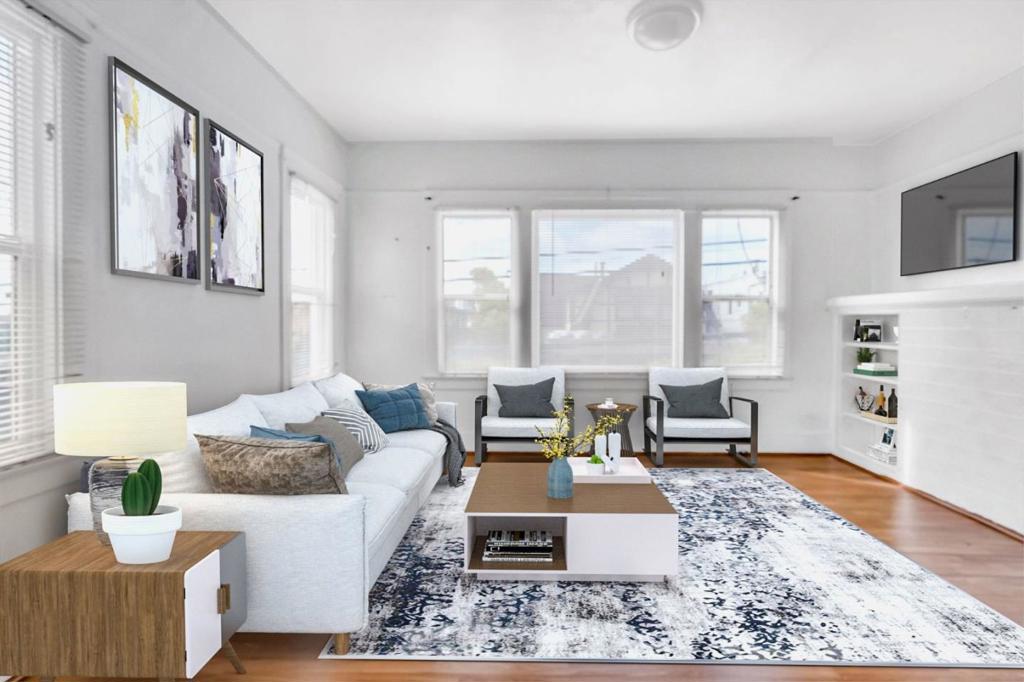 501 E 20th Street Property Photo 17