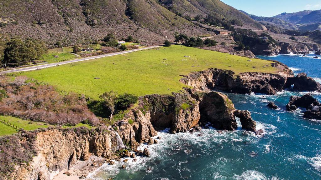 37305 Highway 1 Property Photo 4