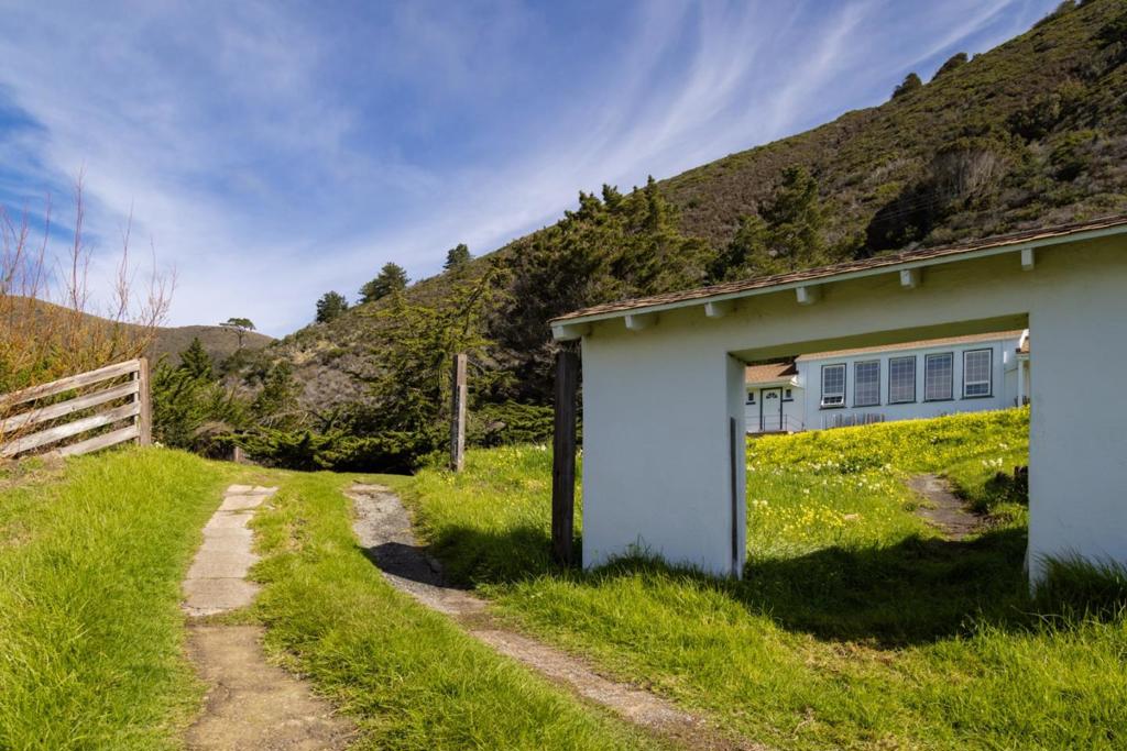 37305 Highway 1 Property Photo 11