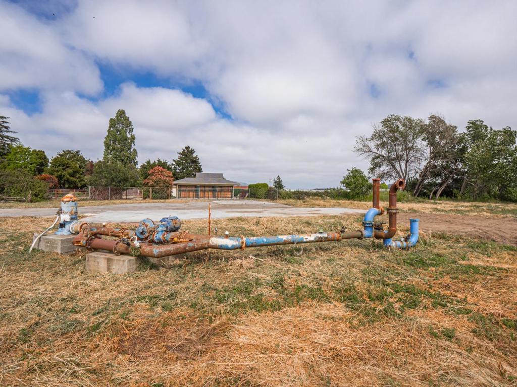 30 Riverside Road Property Photo 19